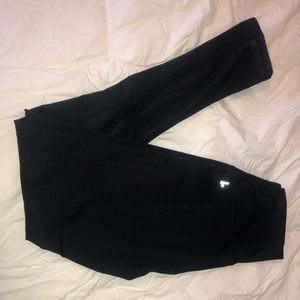 Fabletics black activewear leggings